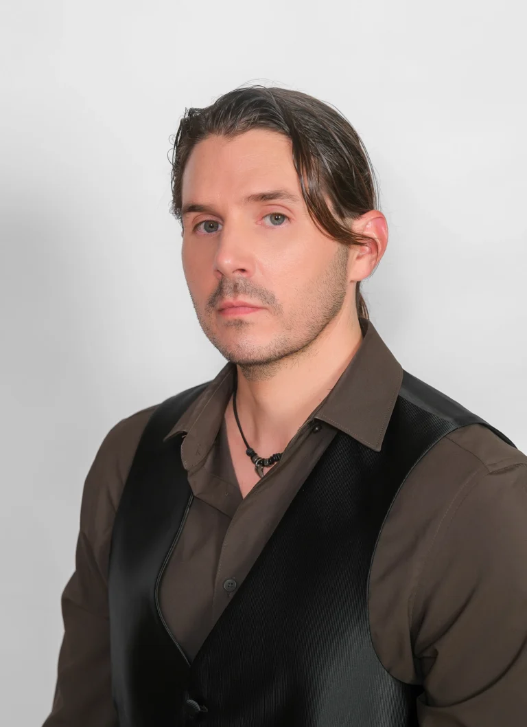 Randy_Lopez_Headshots-058